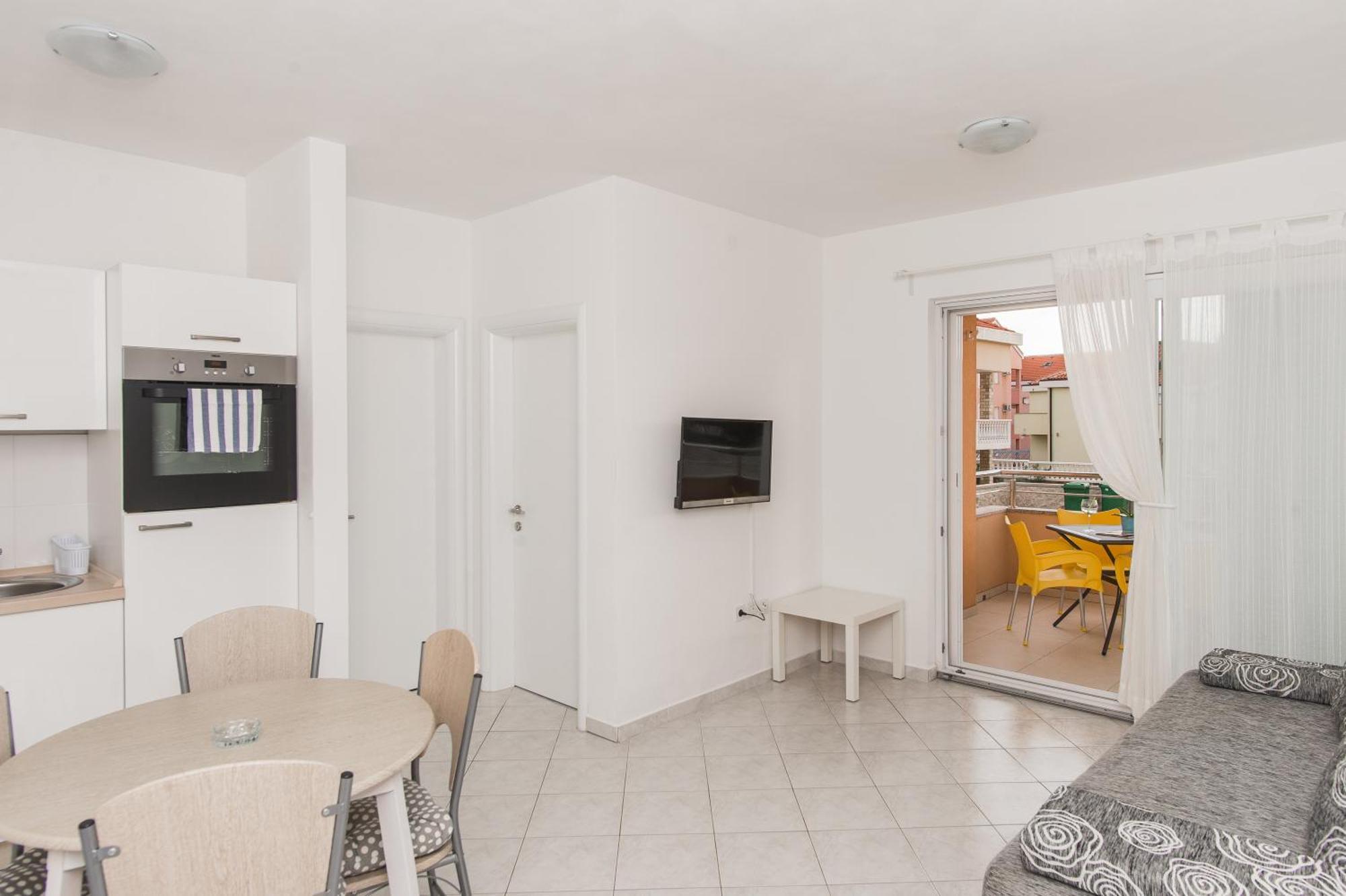 Apartments Kristina, Place For The Family Стара-Новаля Экстерьер фото