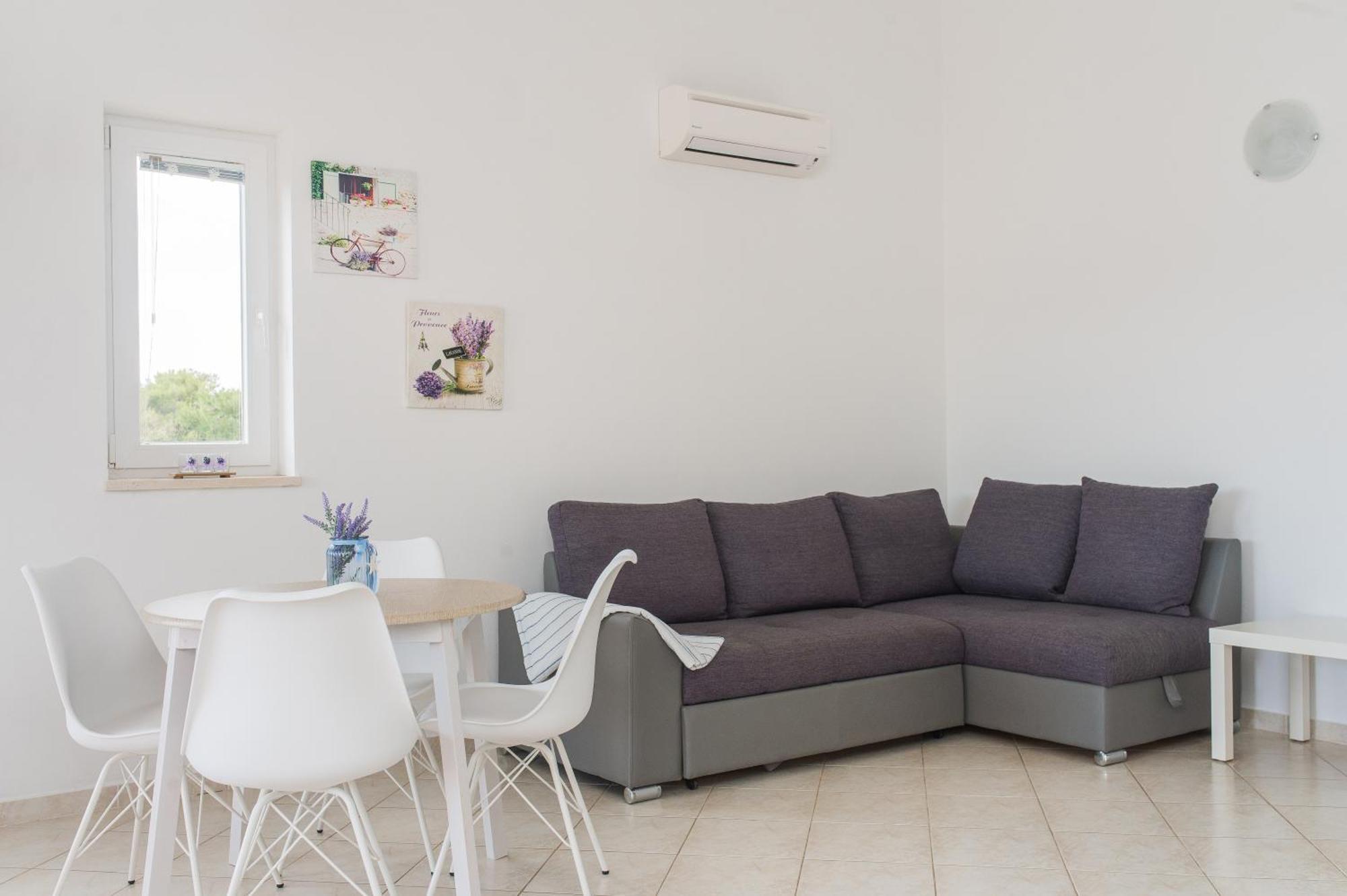 Apartments Kristina, Place For The Family Стара-Новаля Экстерьер фото